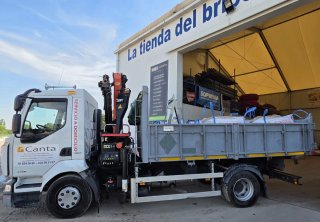 Servicio de camiones grúa y transportes.