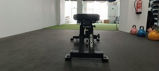 Banca ajustable AB-2 de Rogue.