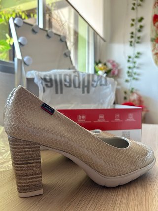 Zapatos Callaghan Talla 38 Beige