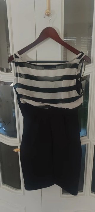 Vestido negro y blanco