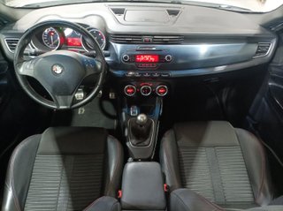 Alfa Romeo Giulietta 1.6 JTDm 105 Distinctive 5p