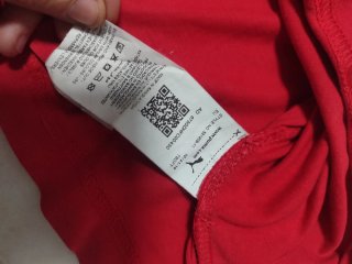 Camiseta Puma Roja y Negra Talla M