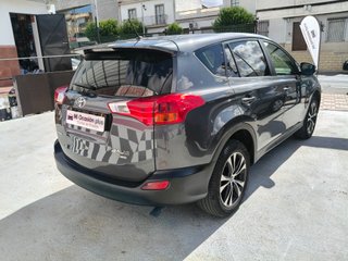 Toyota RAV4 2014