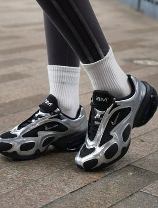 Nike Air Max Muse Zapatillas Plata y Negro