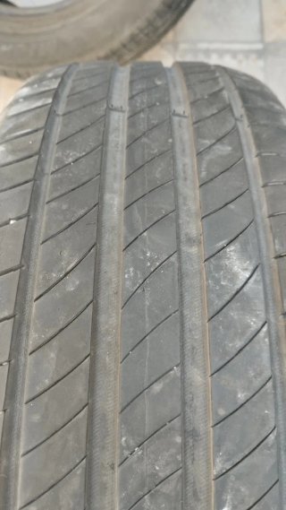 2X35€ 215/60R17 96H Michelin Primacy 4