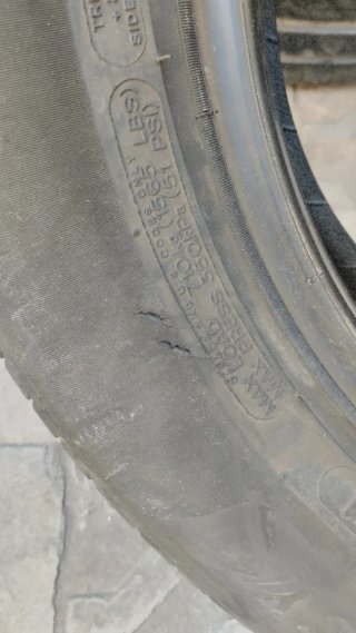 2X35€ 215/60R17 96H Michelin Primacy 4
