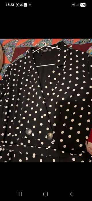 Mono Bershka lunares negro y blanco