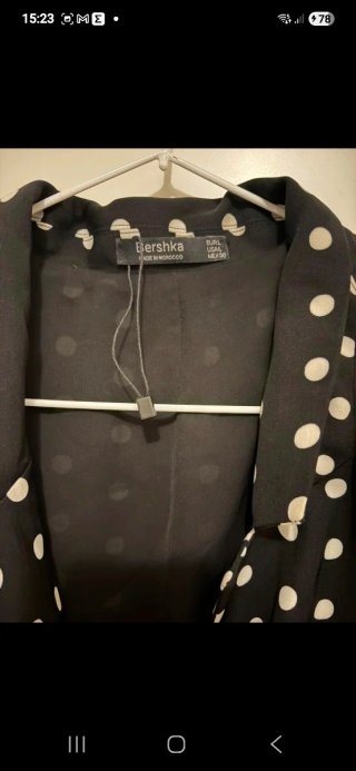 Mono Bershka lunares negro y blanco