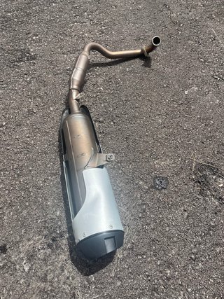 Tubo de escape Yamaha YZF R125 (2014-2018)
