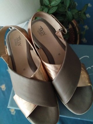 Sandalias STONFLY piel Beige y Dorado Talla 40