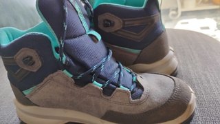 Botas montaña niño/a talla 36 (usadas 1 vez)