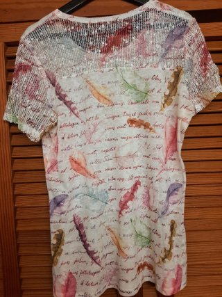 Camiseta estampada plumas talla L