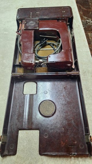 Máquina de coser antigua Freia