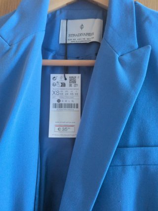 Blazer azul Stradivarius sin estrenar