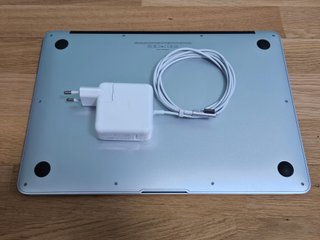 MacBook Air 13.3" i5 4GB DDR3 128GB SSD OS X Lion