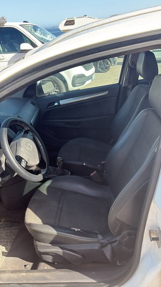 Opel Astra 2010