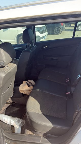 Opel Astra 2010