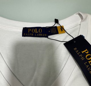 Camiseta blanca de pico. Talla M