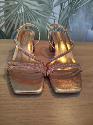 Sandalias tacón Primadonna Collection doradas T39