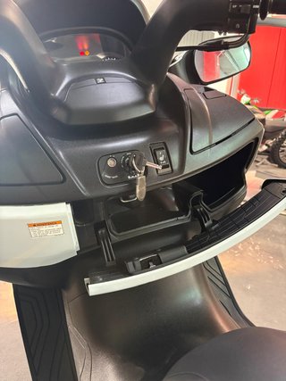 SUZUKI BURGMAN 650 EXECUTIVE 2016