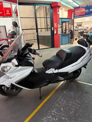 SUZUKI BURGMAN 650 EXECUTIVE 2016