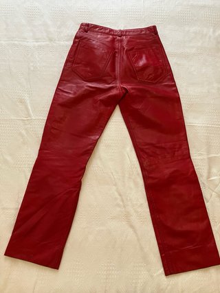 Pantalones de cuero rojo