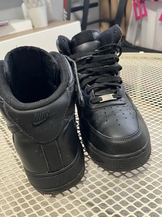 Nike Air Force 1 Mid Negras