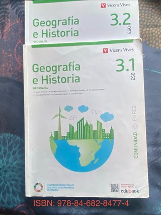 Libros de texto de la ESO.