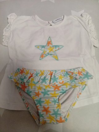 Conjunto camiseta y bañador estrellas