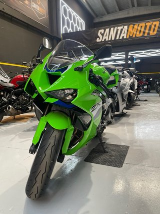 Kawasaki Ninja ZX6R Verde