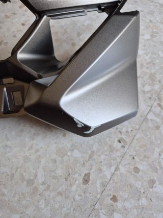 Tapa frontal Peugeot Metropolis 400 (21-24)
