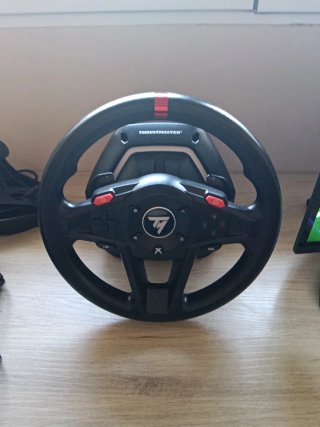 Volante Thrustmaster T128 per Xbox Series X|S, Xbox One e PC