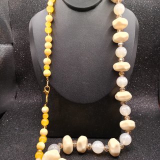 Collana lunga perline gialle e beige