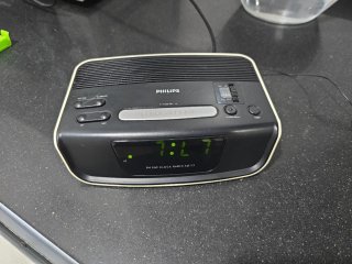 Radio Despertador Philips UKW-/MW