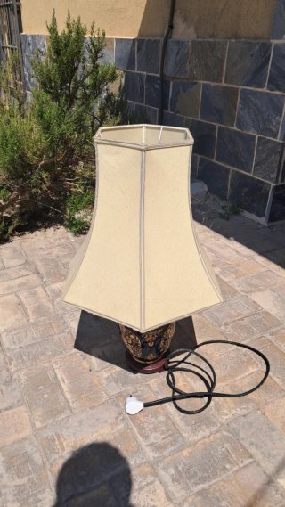 Lámpara mesa estilo oriental chinoiseire