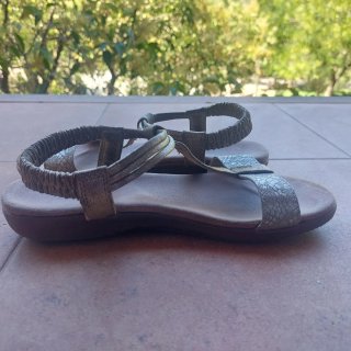 Sandalias doradas y plateadas talla 38