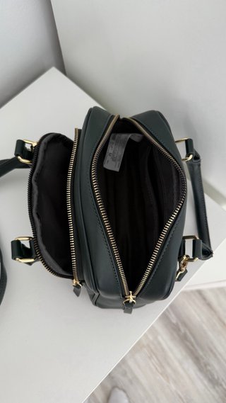 Bolso verde oscuro Stradivarius