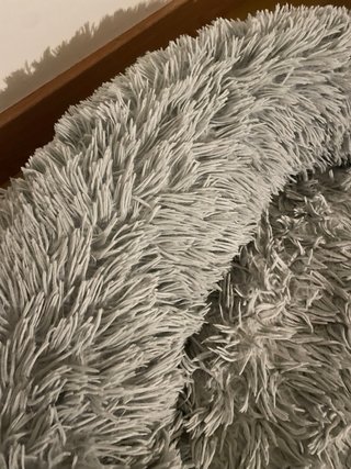Cama para perro grande gris