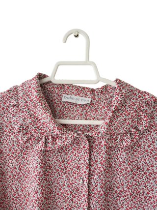 Blusa romántica floral