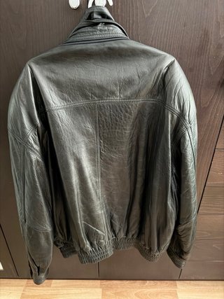 Chaqueta Piel Ovino Negra Vintage Talla 56