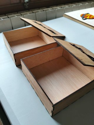 Caja de madera personalizada