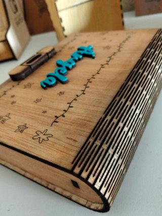 Caja de madera personalizada