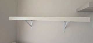 Scaffale IKEA Bianca con Supporti Metallici