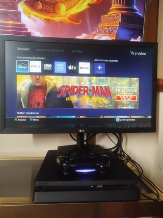 PS4 + Mando + Monitor LG 24