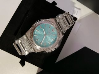 Reloj Versace Greca Reaction Mujer