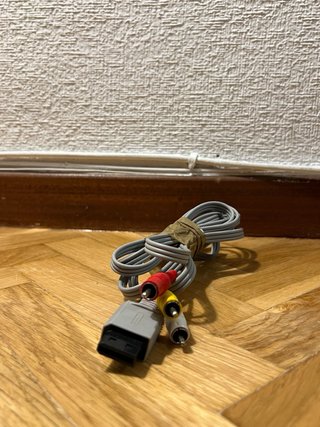 Nintendo Wii + Wii Sports + Cables
