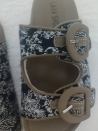 Sandalias Lava Sho Beige y Negro