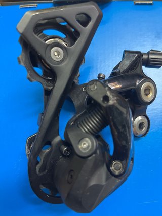 Cambio trasero Shimano 105 11V caja media-Larga.