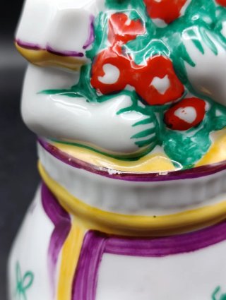 Figura campana porcelana Castro