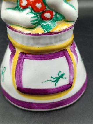 Figura campana porcelana Castro